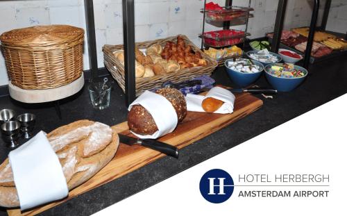 Hotel Herbergh Amsterdam Airport - image 7