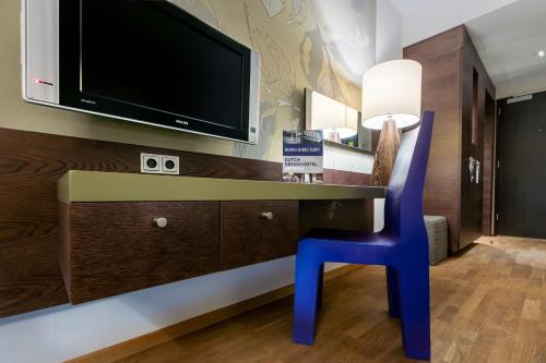 Dutch Design Hotel Artemis - image 7