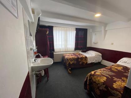 Budget Hotel Ben - image 11