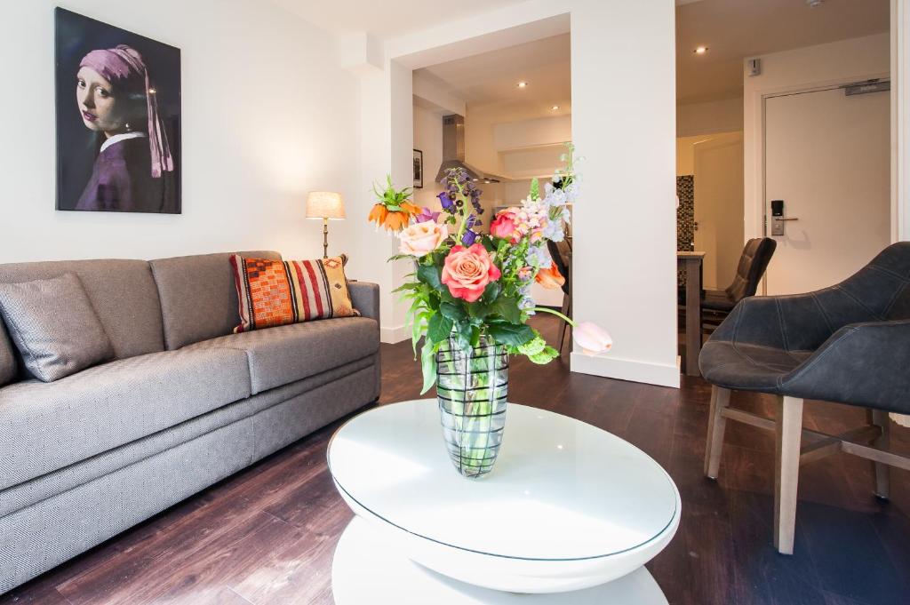 Short Stay Group East Quarter Serviced Apartments Amsterdam - image 2