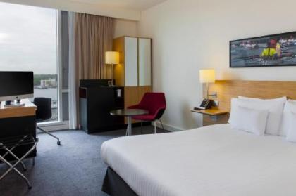 DoubleTree by Hilton Amsterdam Centraal Station - image 10