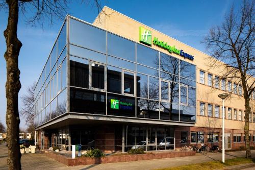 Holiday Inn Express Amsterdam - South - main image