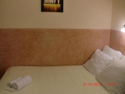 Budget Hotel Neutraal - image 14