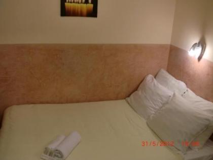 Budget Hotel Neutraal - image 15