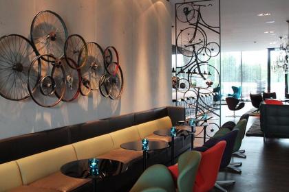 Motel One Amsterdam - image 18