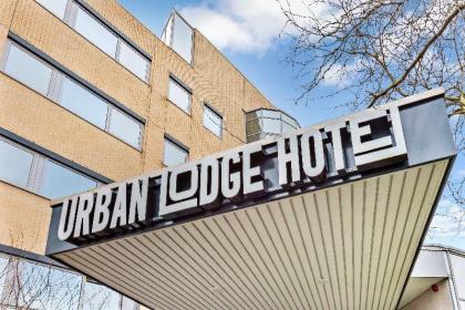 Urban Lodge Hotel - image 14