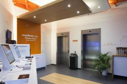 easyHotel Amsterdam Arena Boulevard - image 9